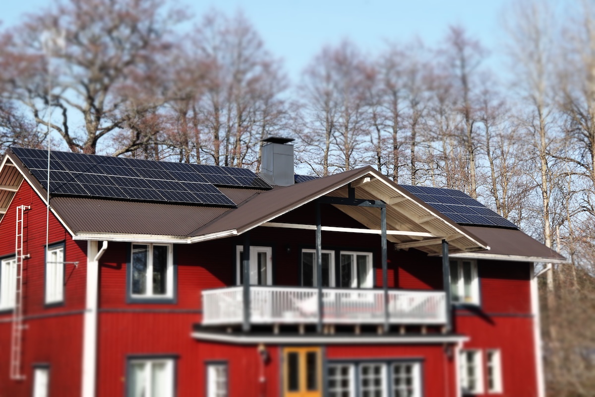 Aurinkosähköjärjestelmä puutaloihin, Loviisa | Enerion Oy